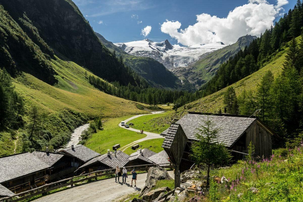 Travel dreams for the summer vacation: reopened hotels in Austria and Switzerland